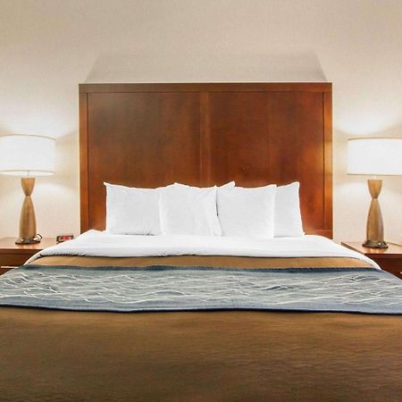 Comfort Inn & Suites-Portland Airport Eksteriør billede