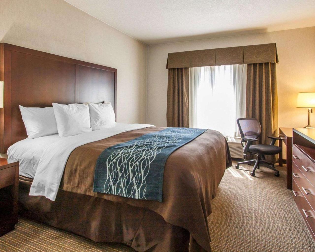 Comfort Inn & Suites-Portland Airport Eksteriør billede