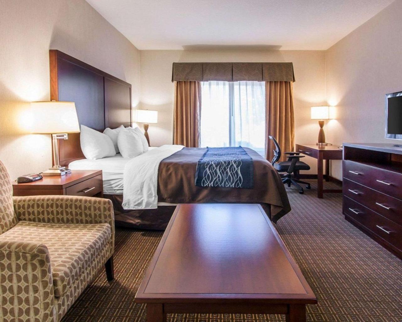 Comfort Inn & Suites-Portland Airport Eksteriør billede